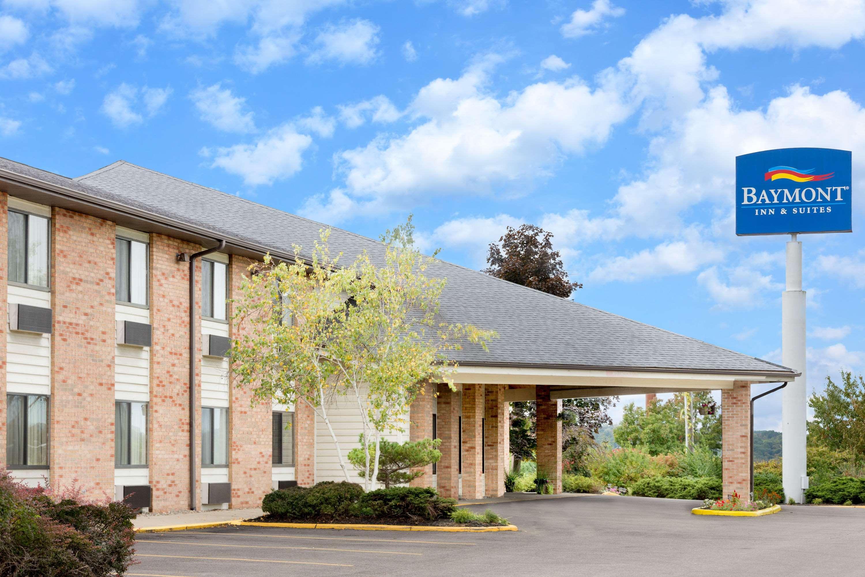 Baymont By Wyndham Zanesville Extérieur photo