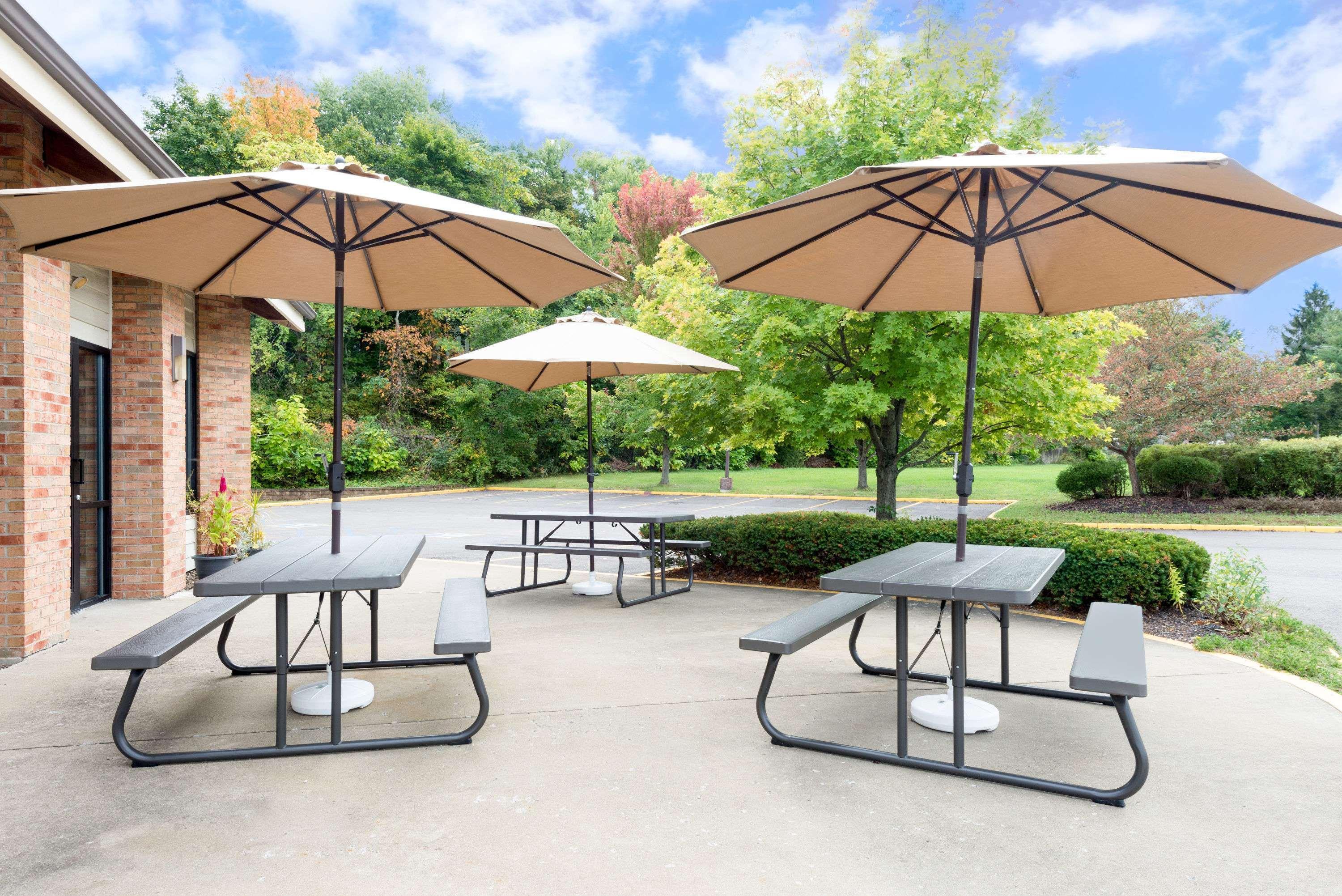 Baymont By Wyndham Zanesville Extérieur photo
