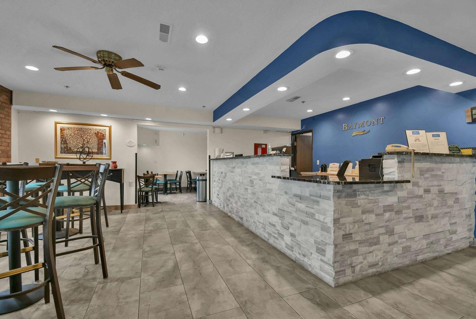 Baymont By Wyndham Zanesville Extérieur photo