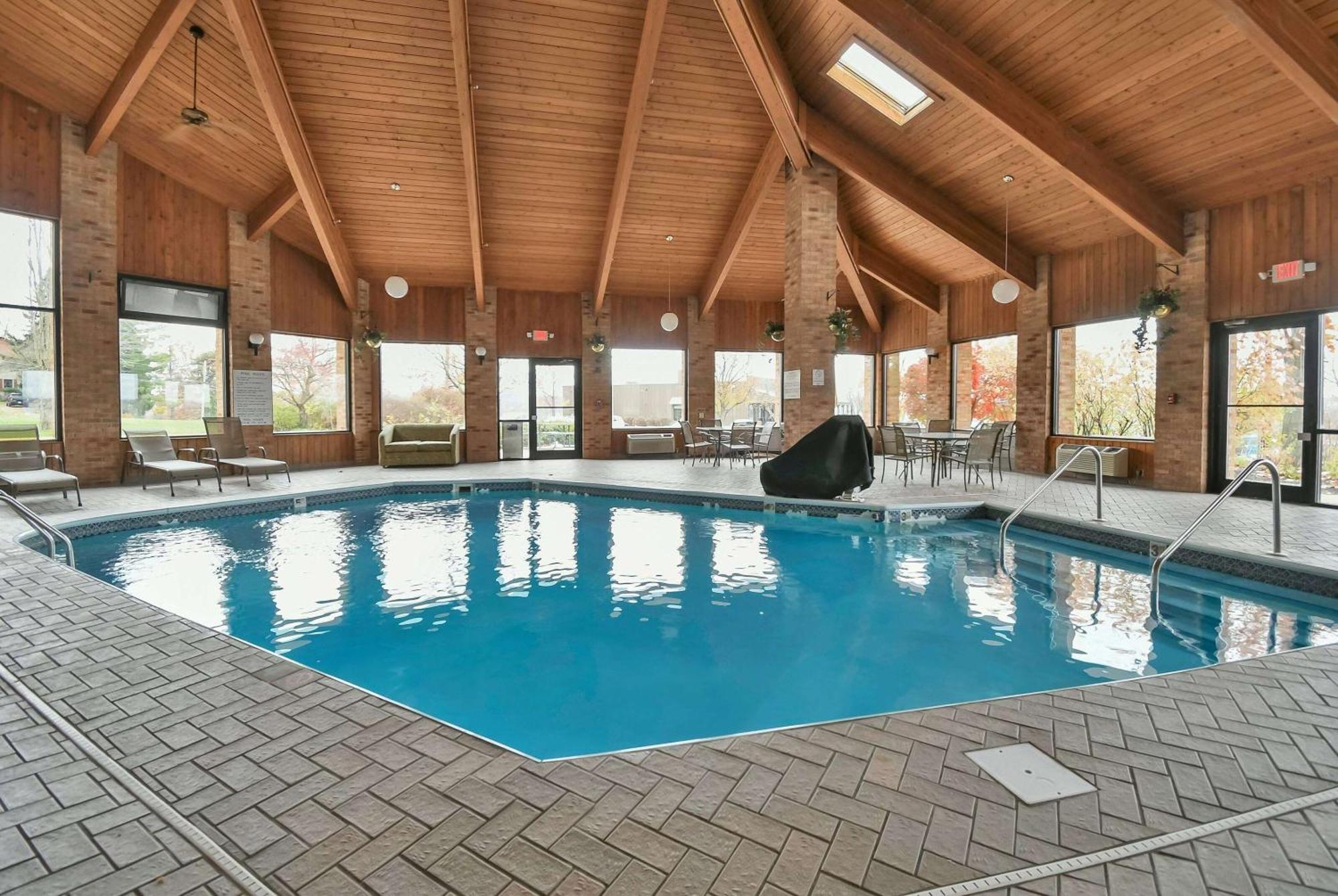 Baymont By Wyndham Zanesville Extérieur photo